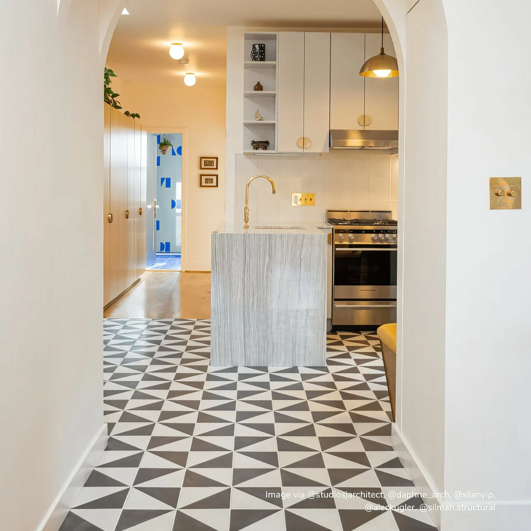 Black Alalpardo Tile