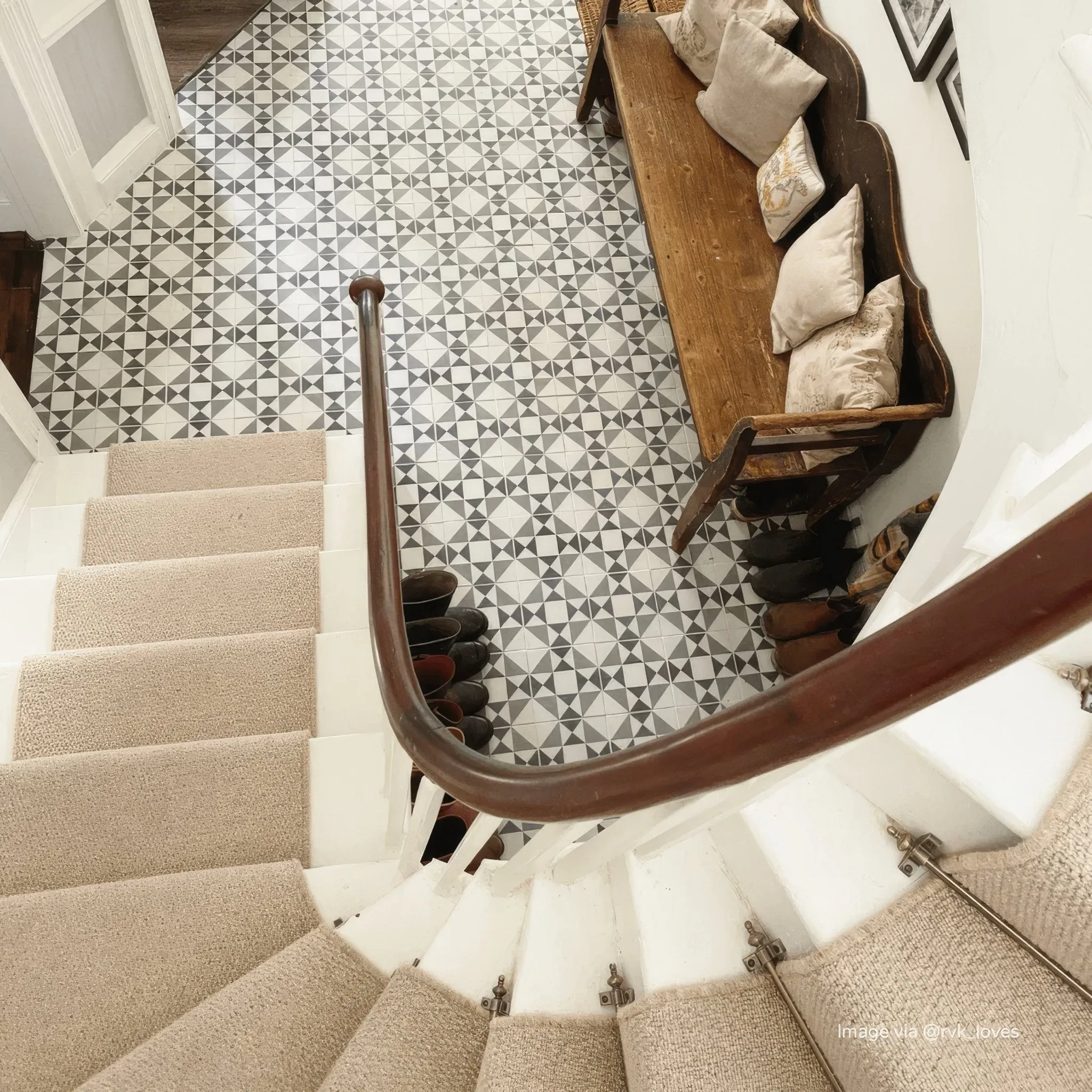 Black Asquith Tile