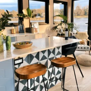 Black Churriana Tile