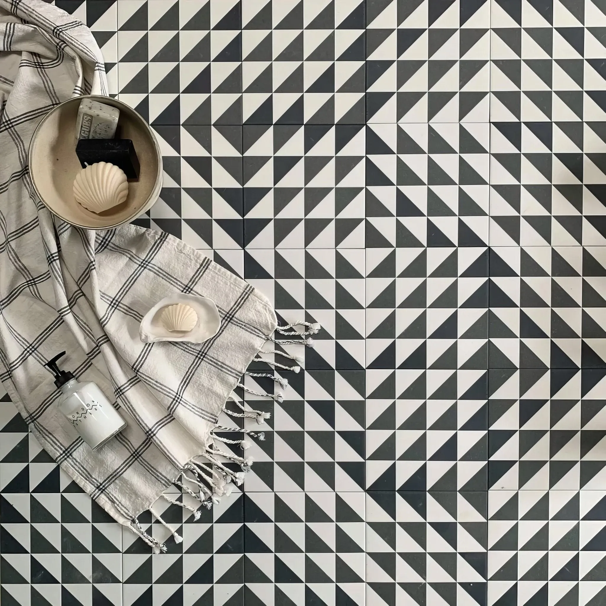 Black Majadas Porcelain Tile