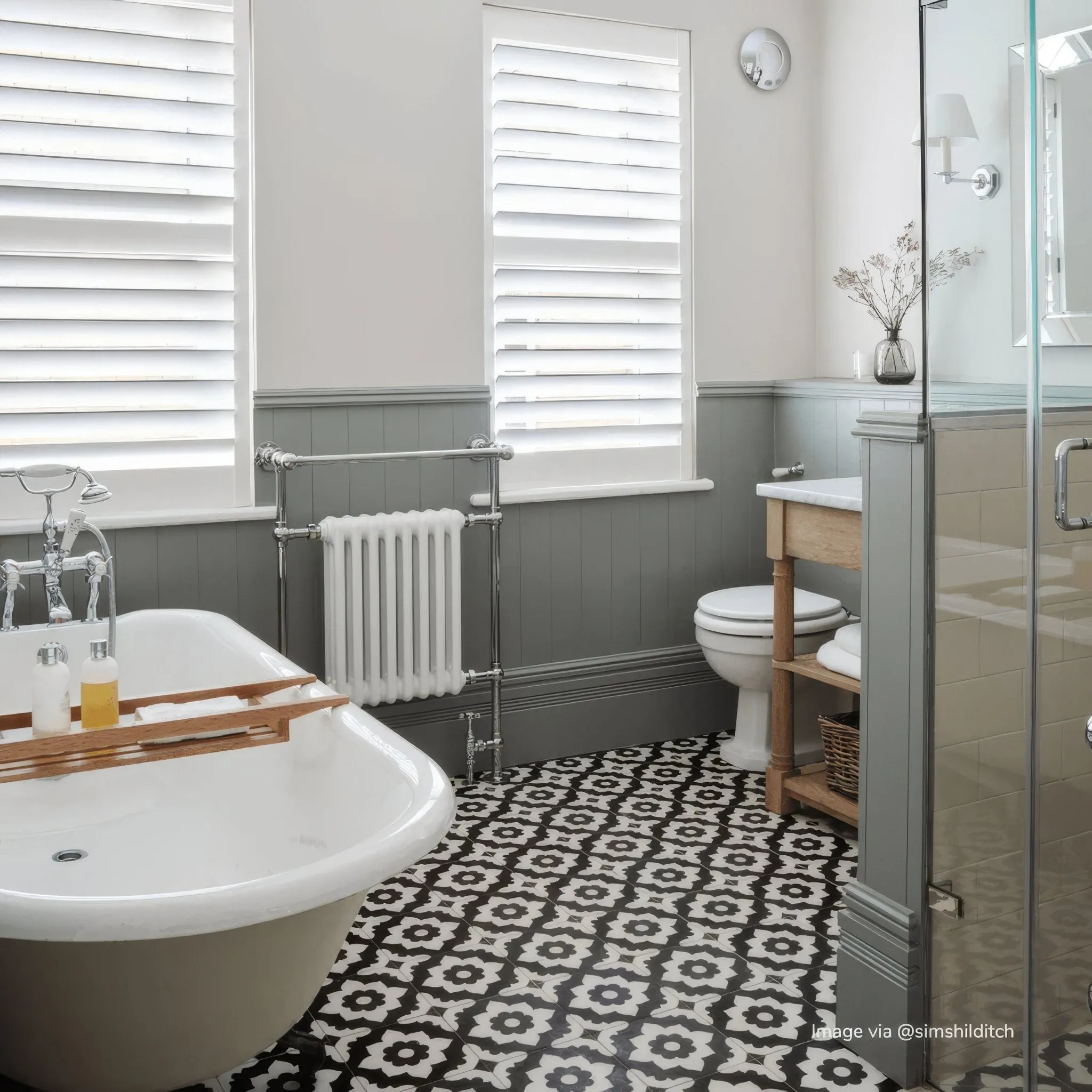 Black Santona Tile