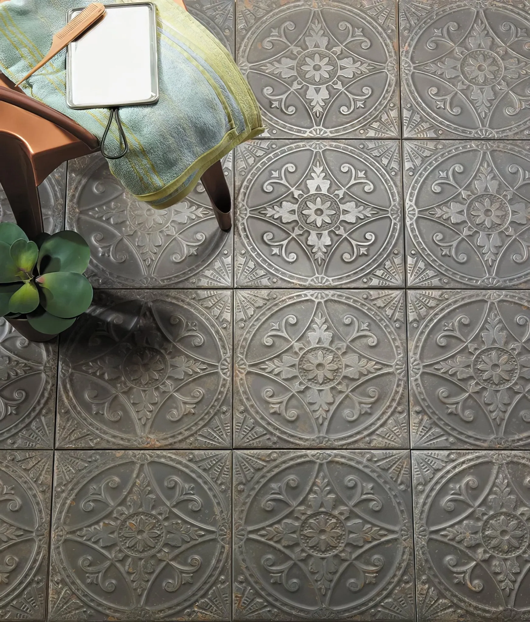 Brooklyn Embossed Ceramic Pewter