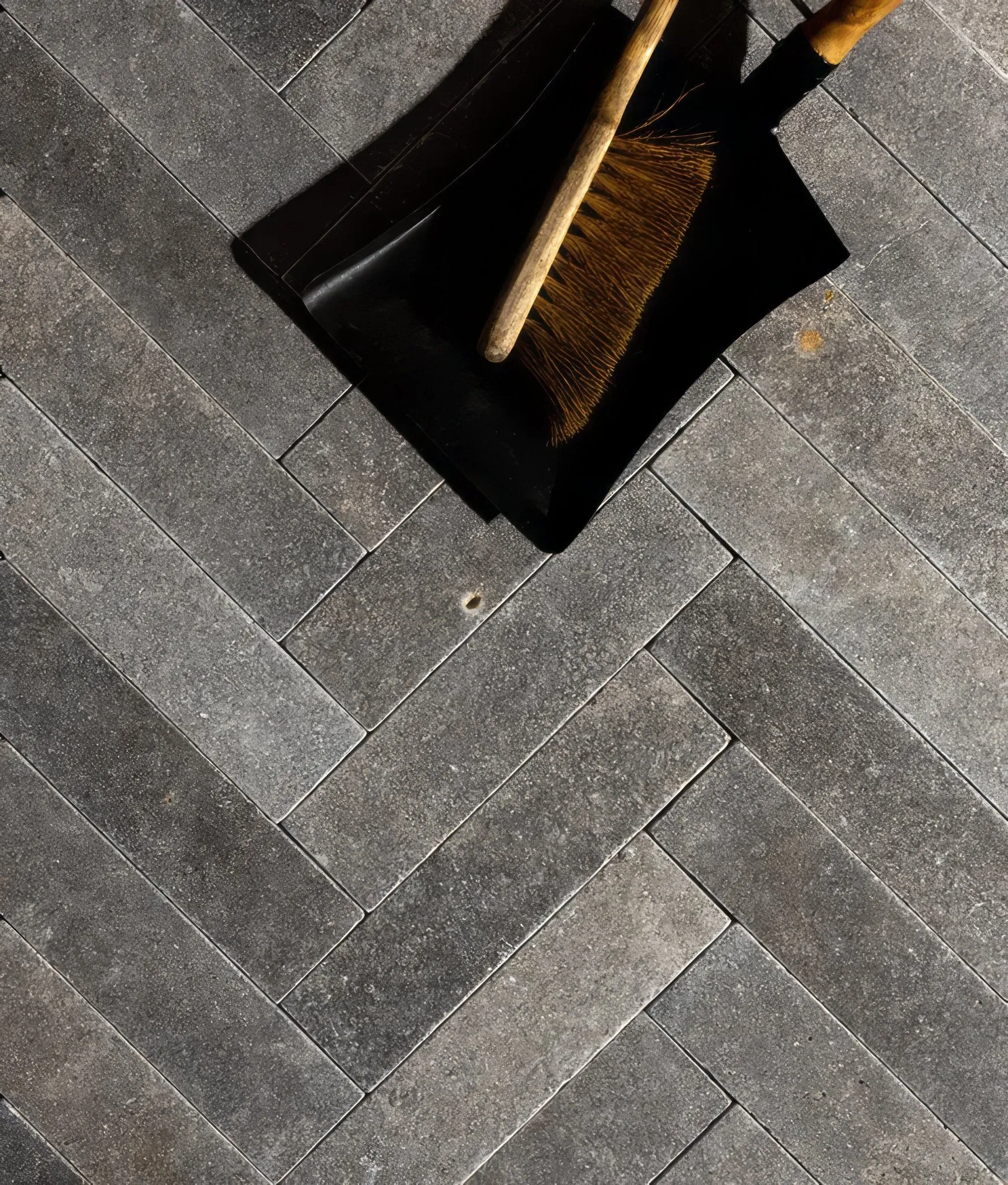 Corfe Limestone Tumbled & Etched Parquet