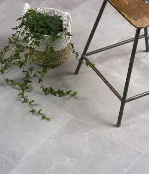 Cotehele Porcelain Grey