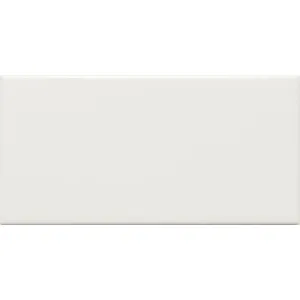 Daisy Satin Half Tile