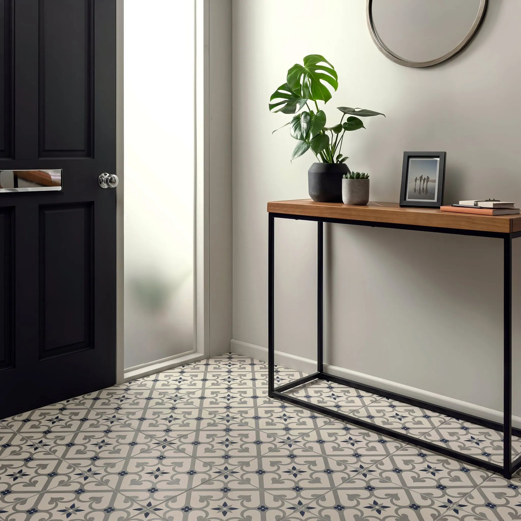 Epoque Dark Blue On Chalk