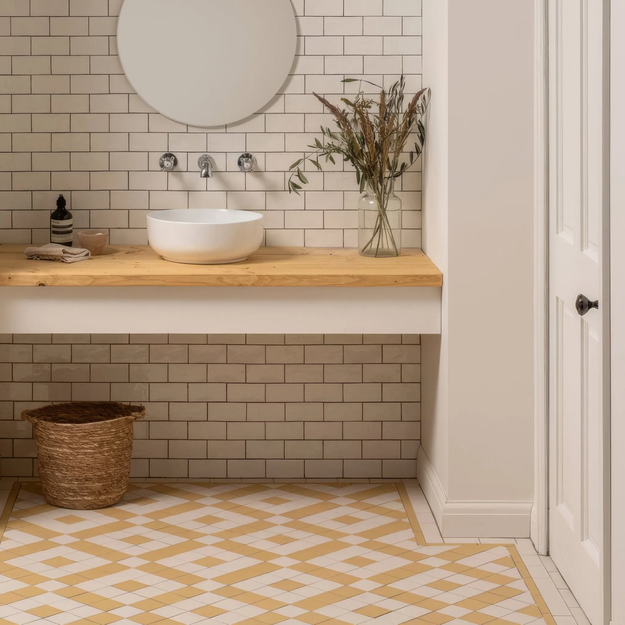 Exeter Dover White & Hawthorn Yellow