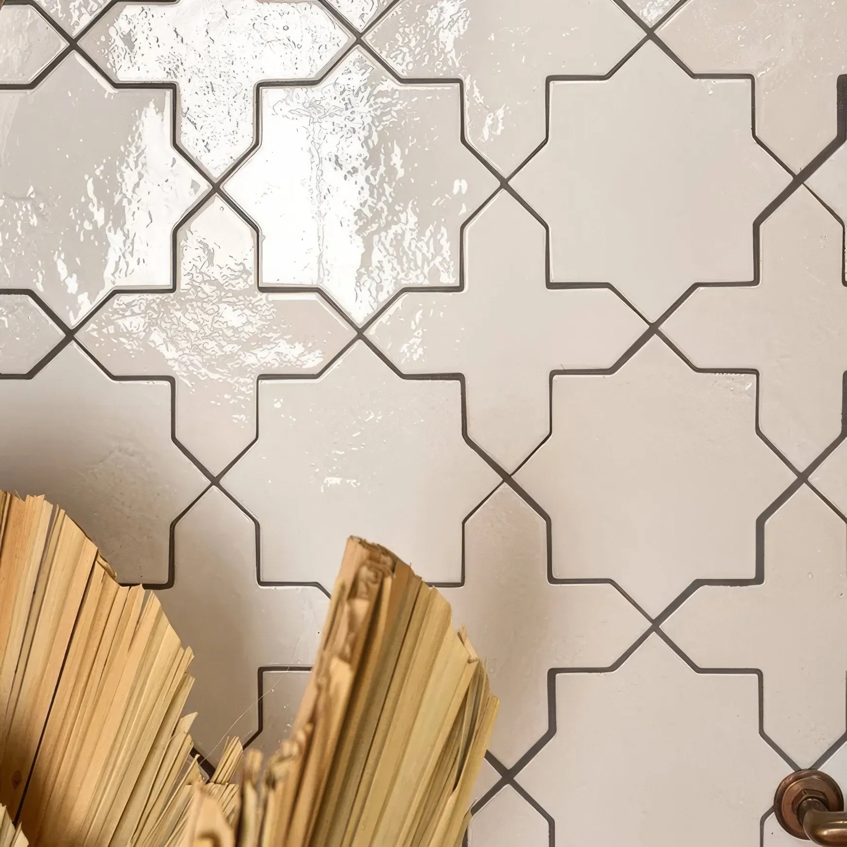 Fez Porcelain Cross White
