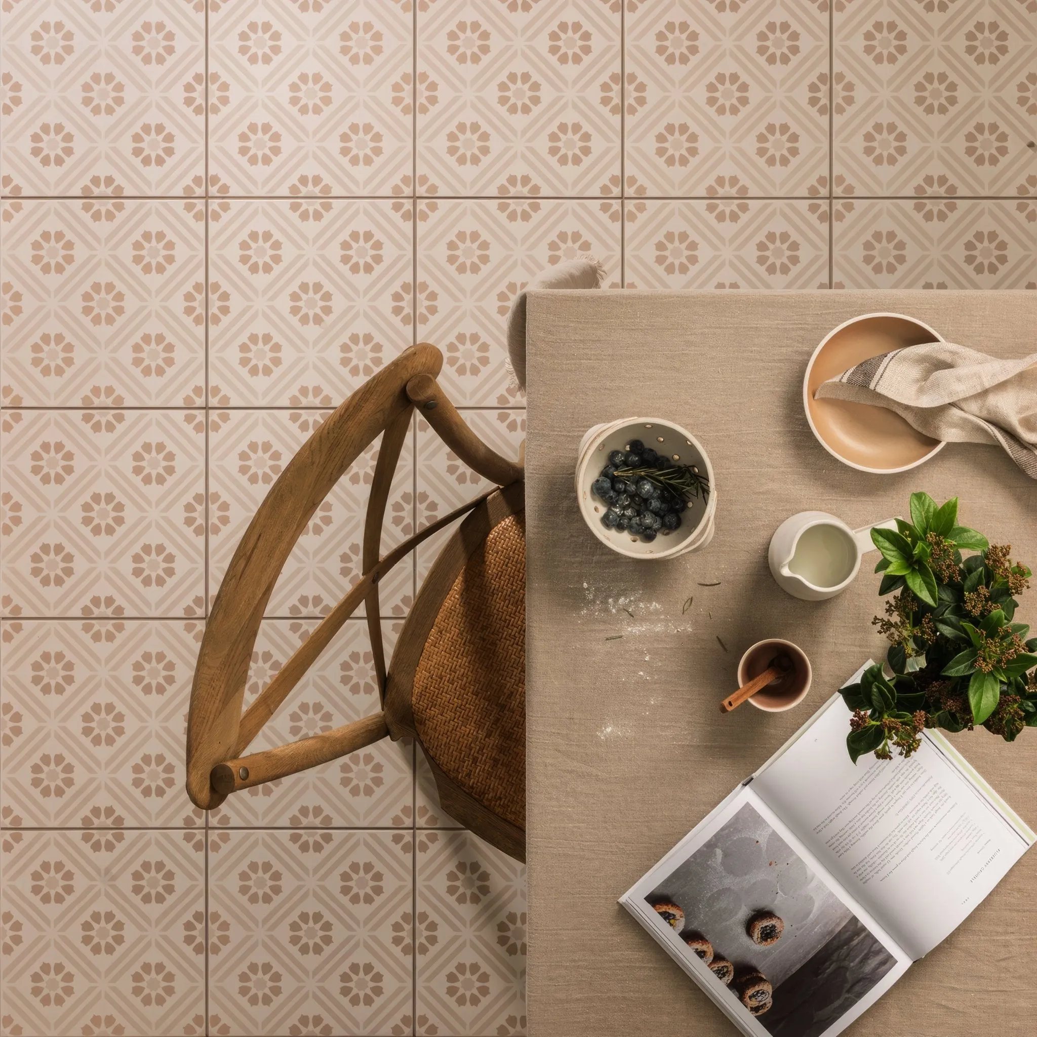 Greenway Taupe On Chalk