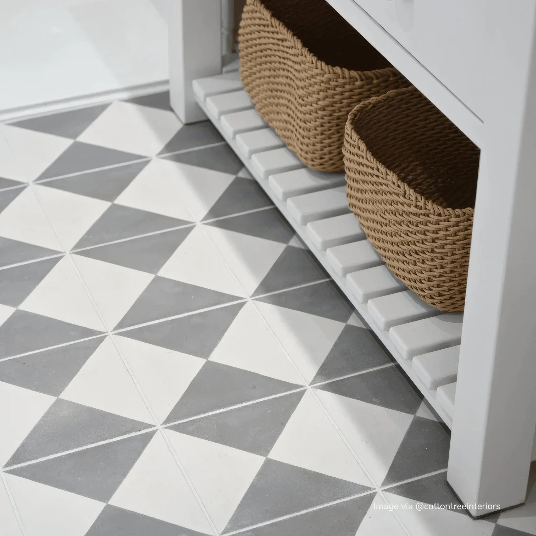 Grey Churriana Tile