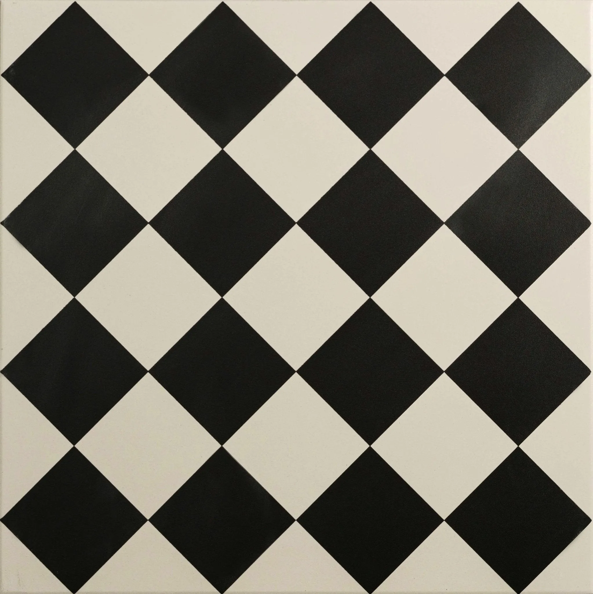 Harlequin Small Black on Chalk