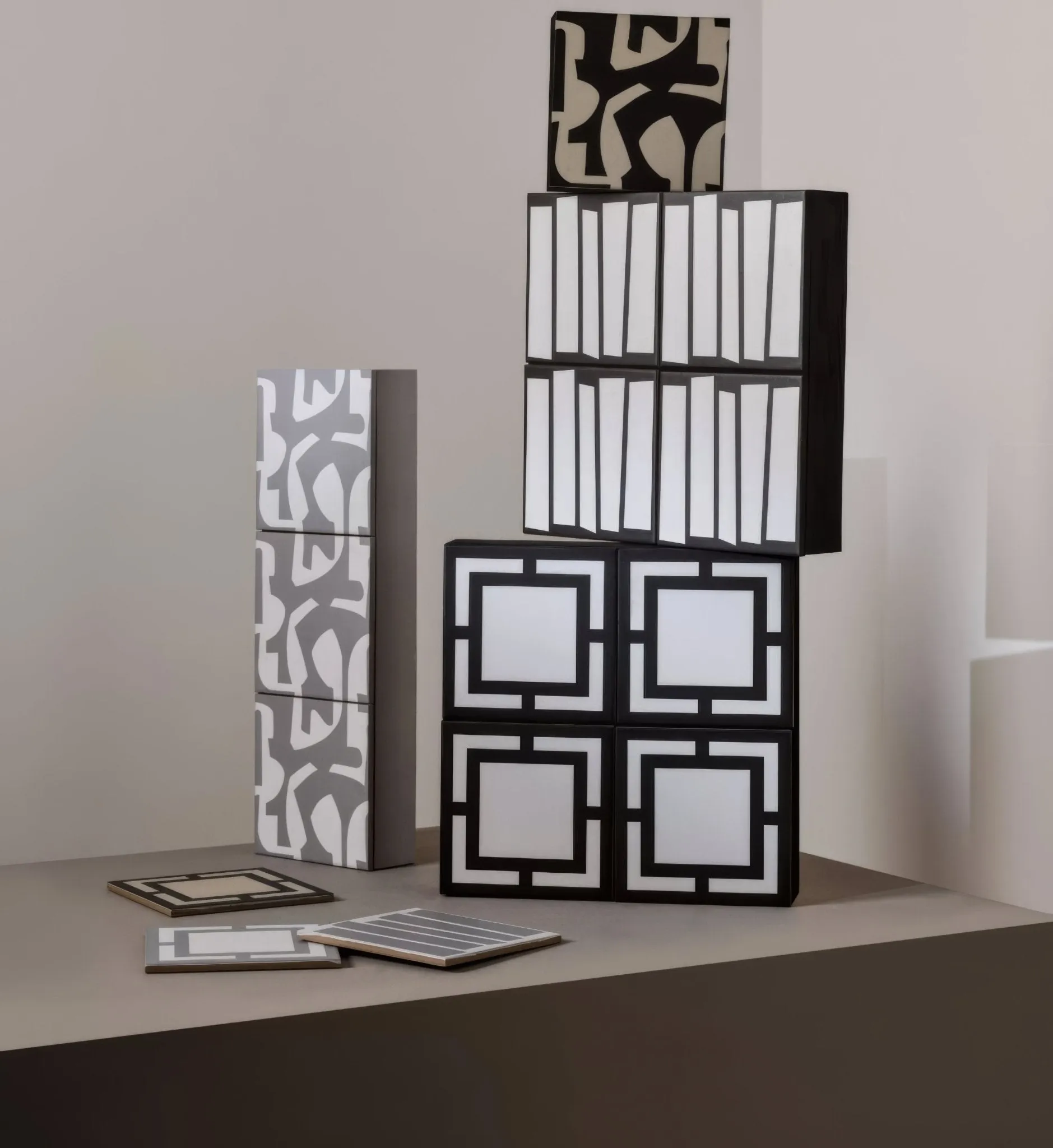 Kelly Hoppen Puzzle Grey and White