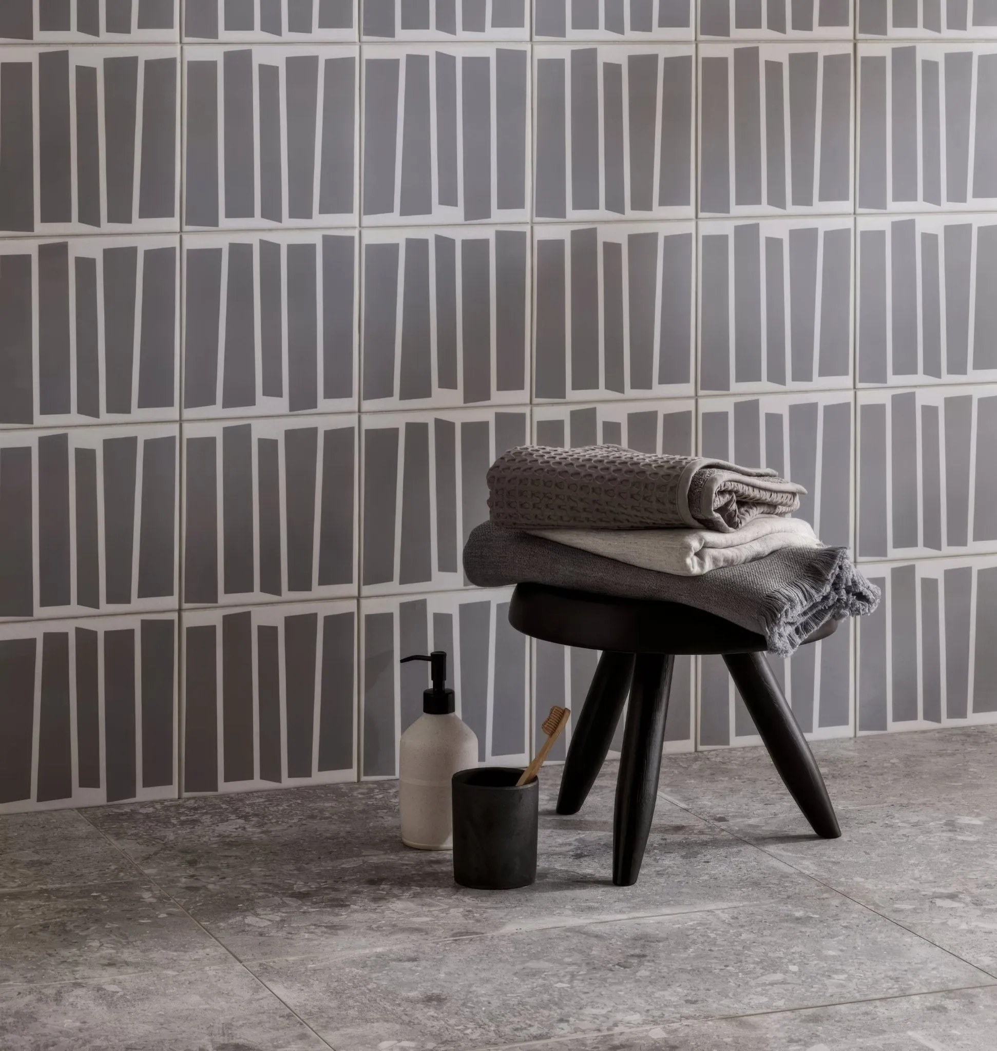 Kelly Hoppen Strip Grey And White
