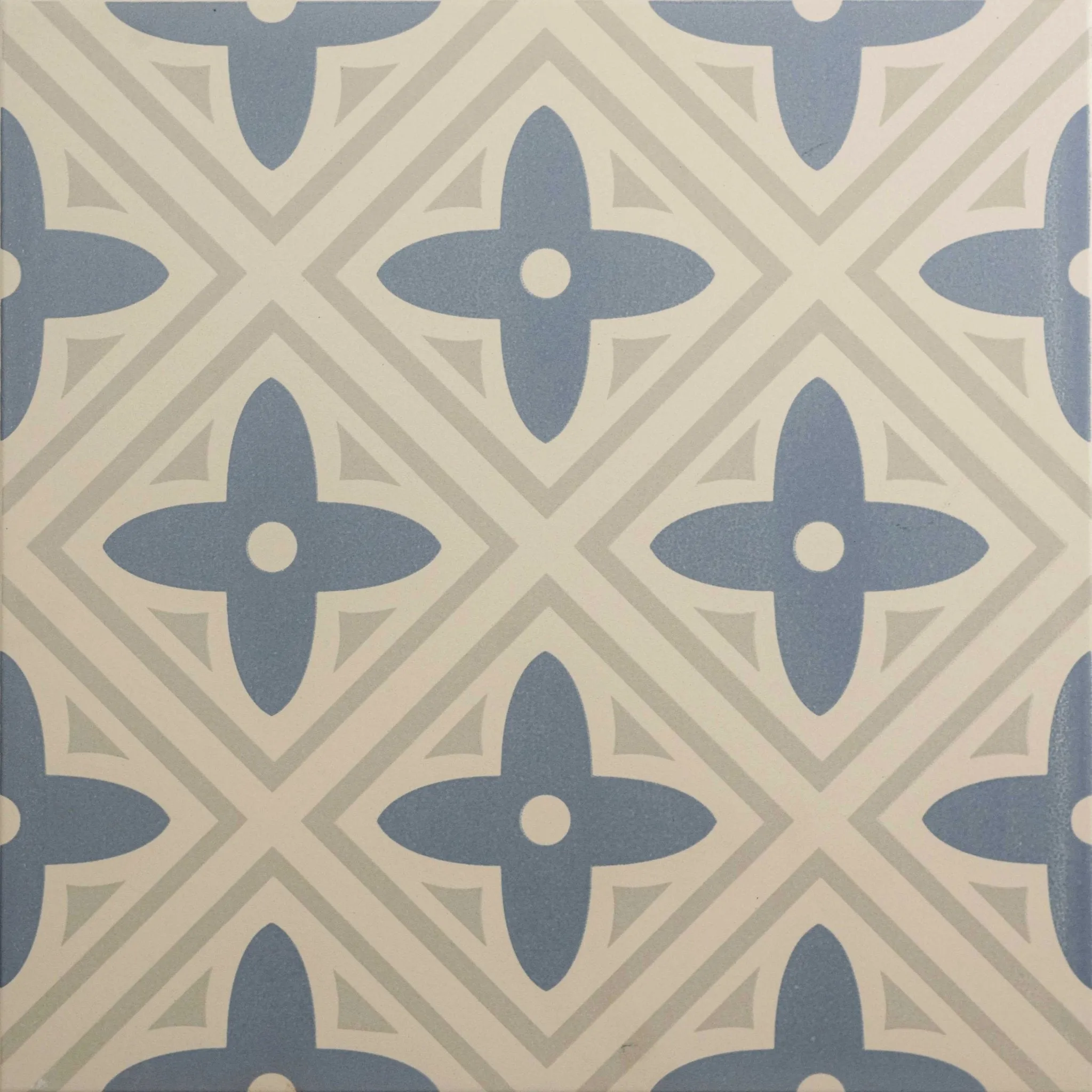 Leigh Blue On Chalk