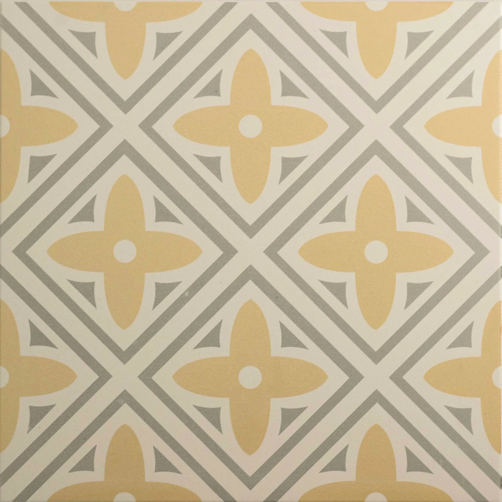 Leigh Yellow On Chalk