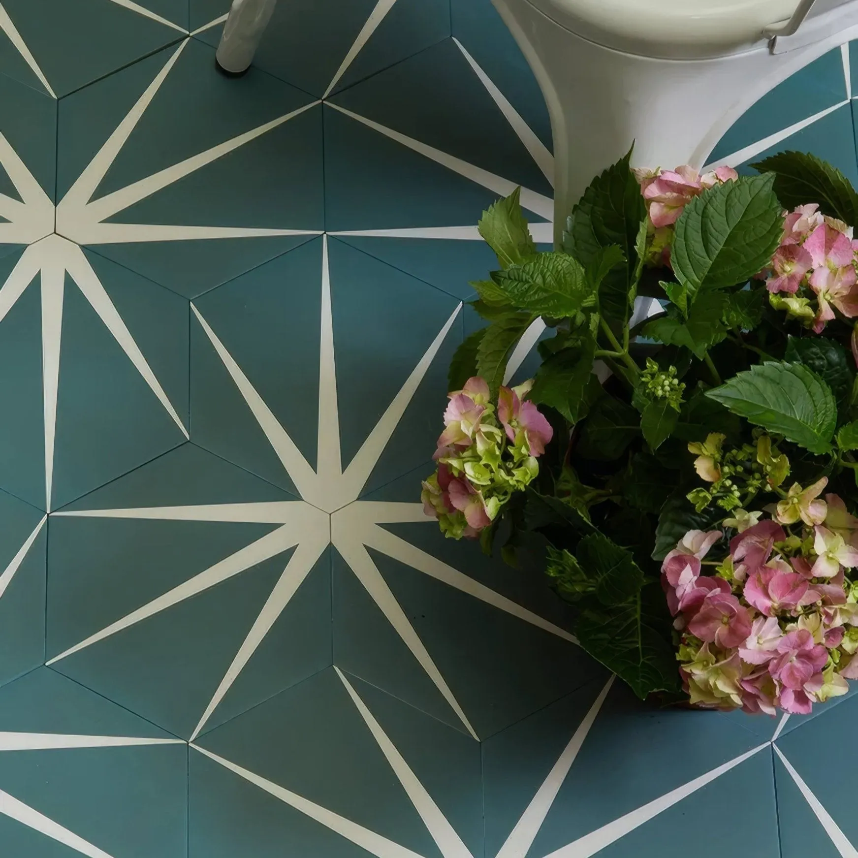 Lily Pad Porcelain Eucalyptus