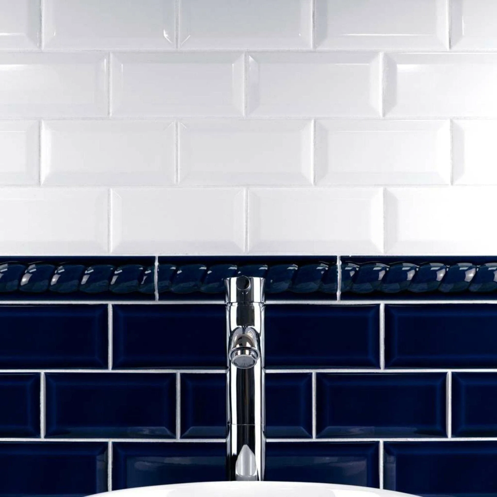 Metro Blanco Gloss