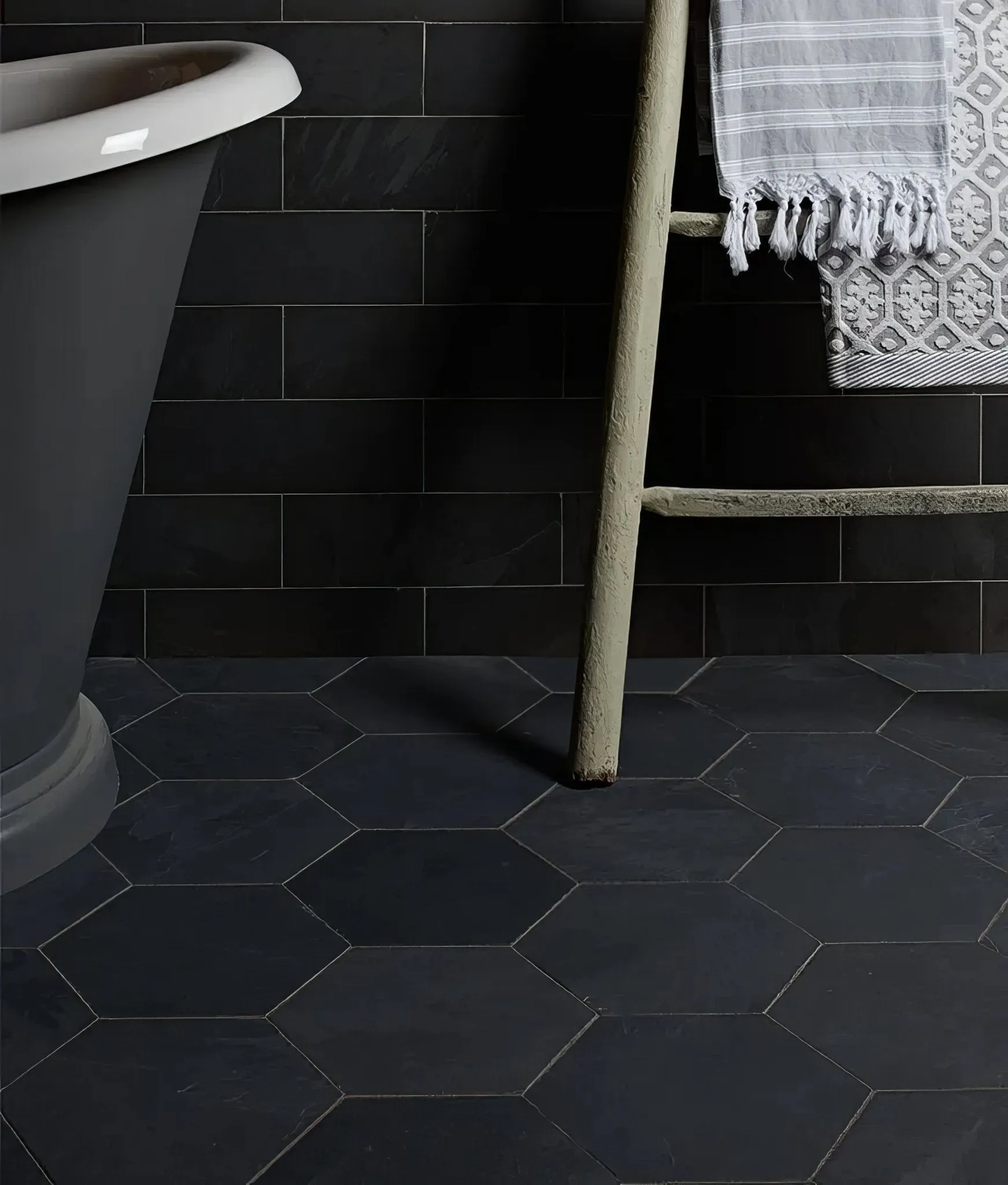 Metropolitan Slate Hexagon Riven Finish