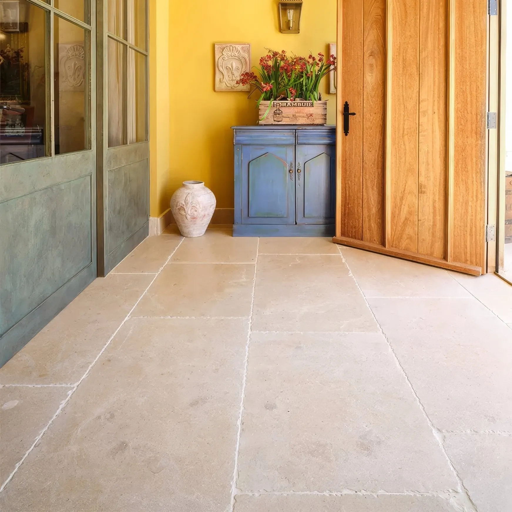 Neranjo Limestone Seasoned Finish