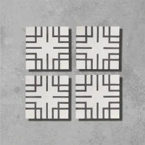 Old Iron Maze Five Tile