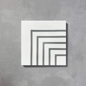 Old Iron Maze One Tile