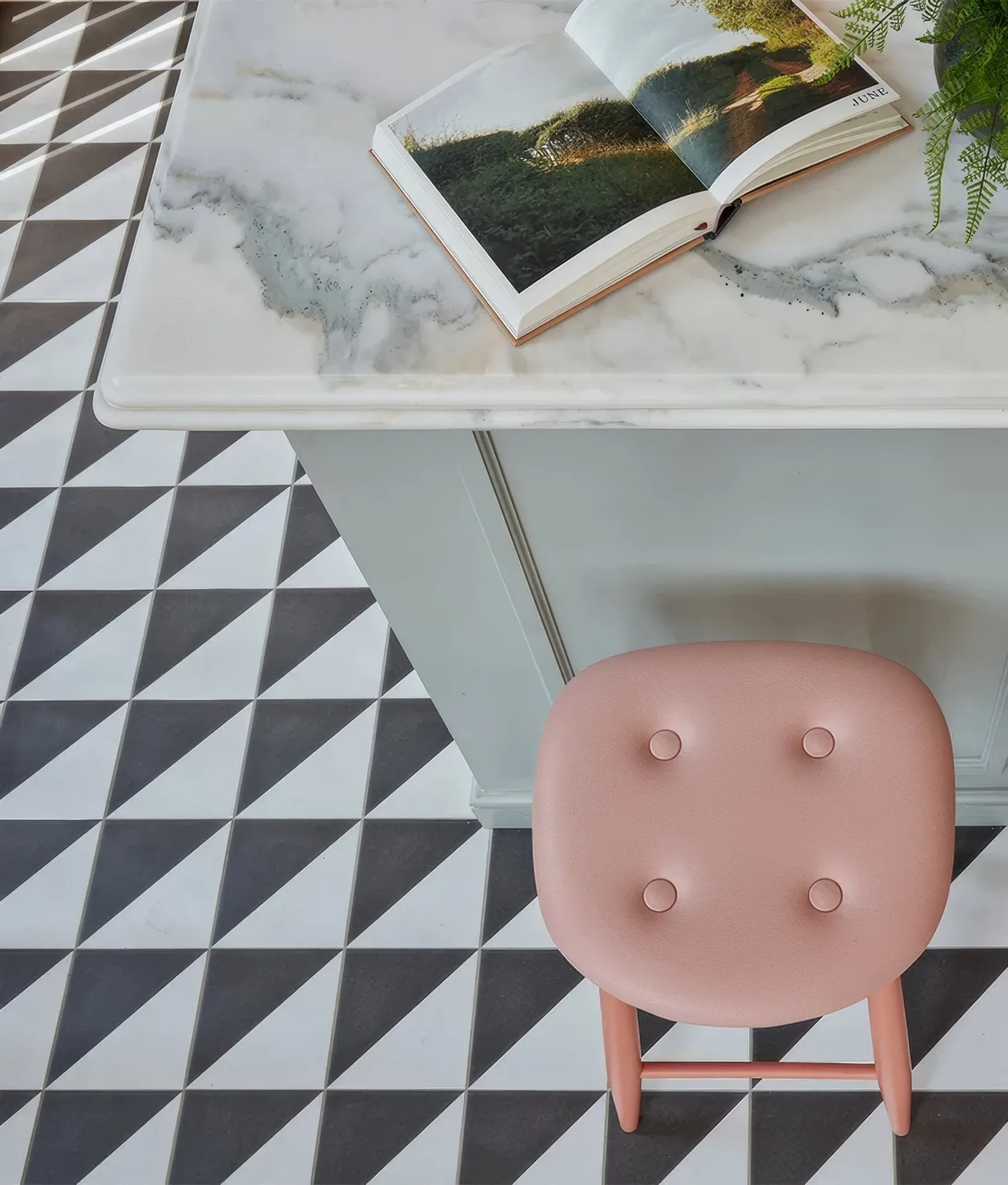 Parisian Café Porcelain Tri Black