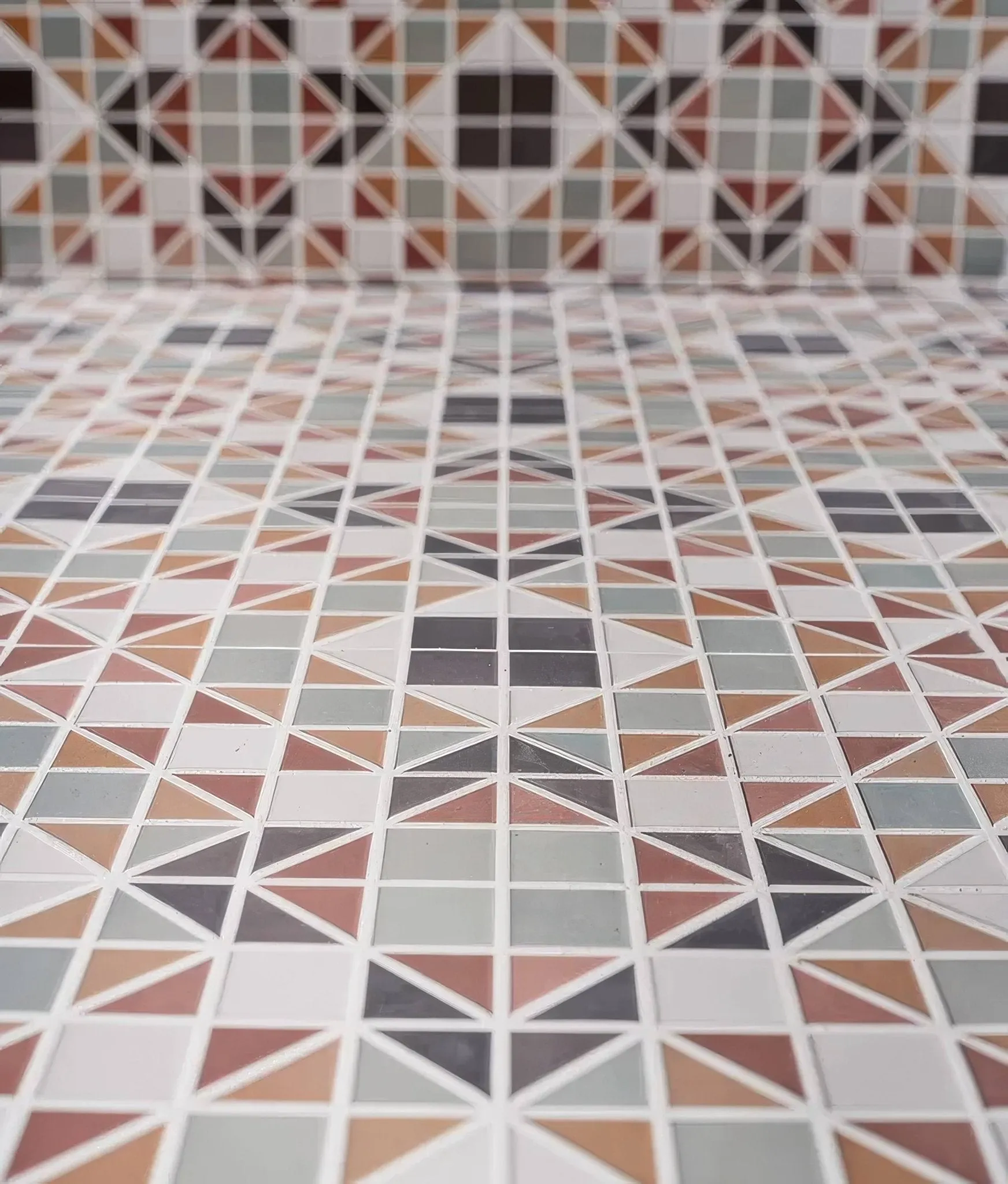 Pavilion Porcelain Russet Red