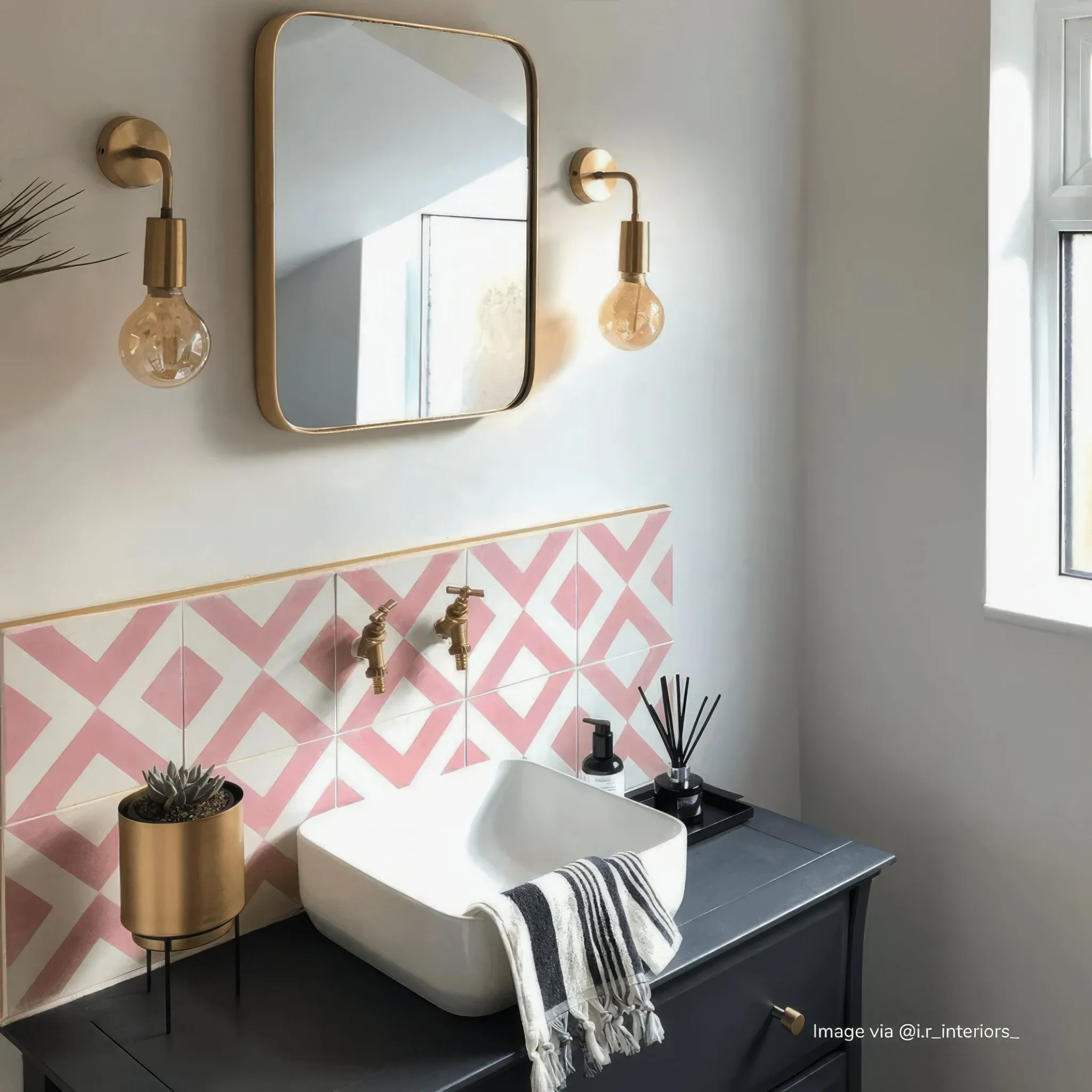 Pink Vigo Tile