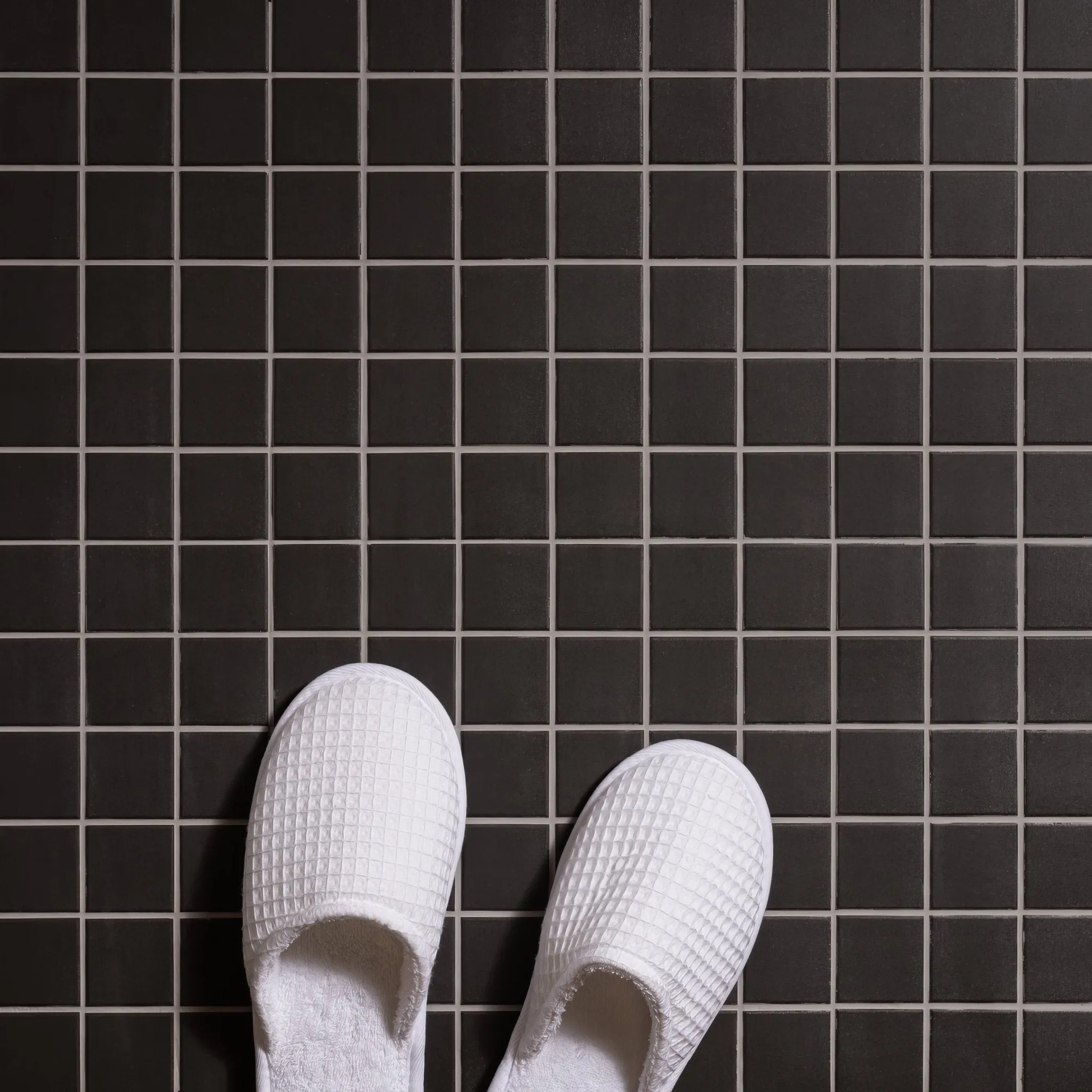 Porcelain Square Black