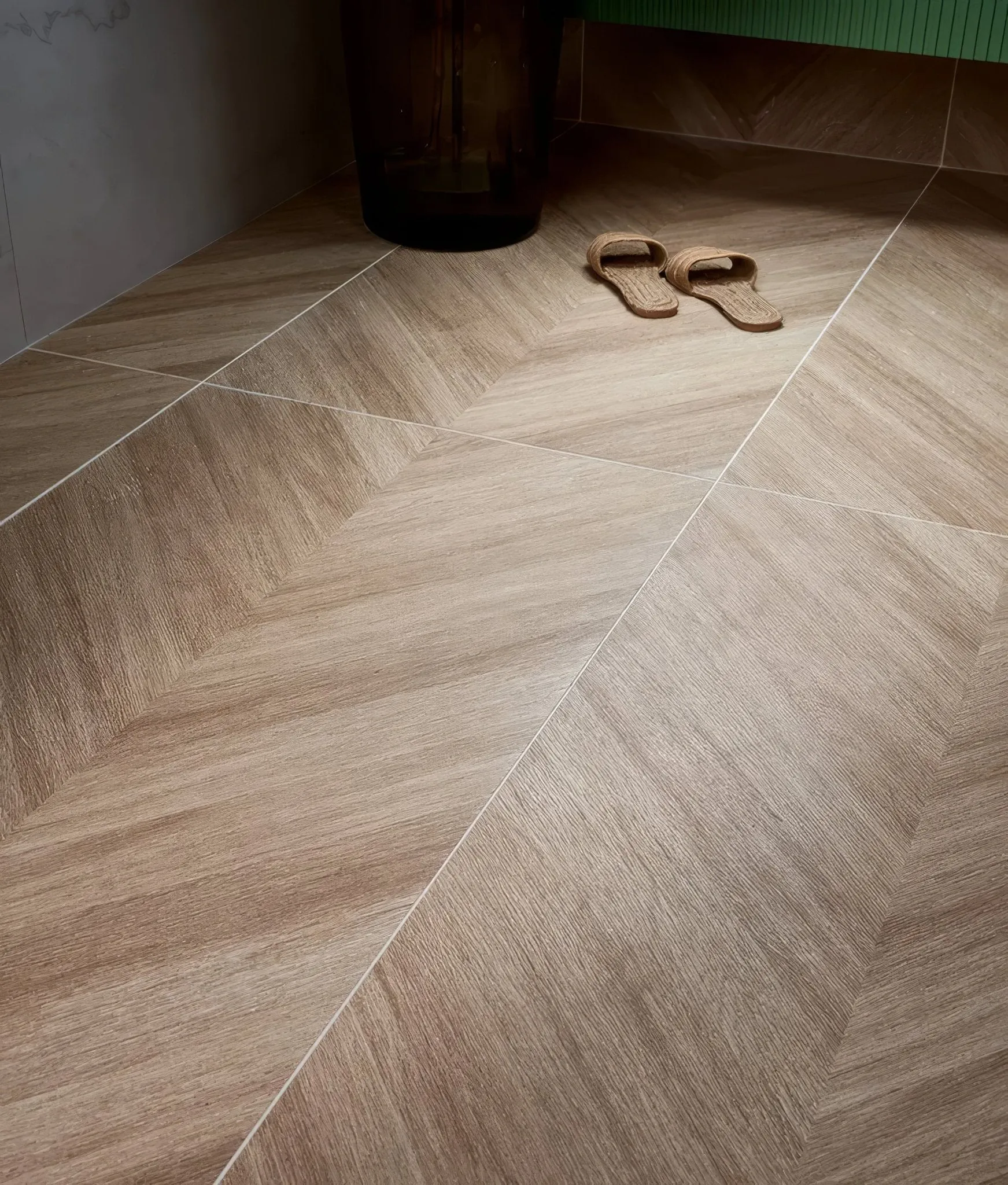 Portare Davos Chevron Porcelain Matt