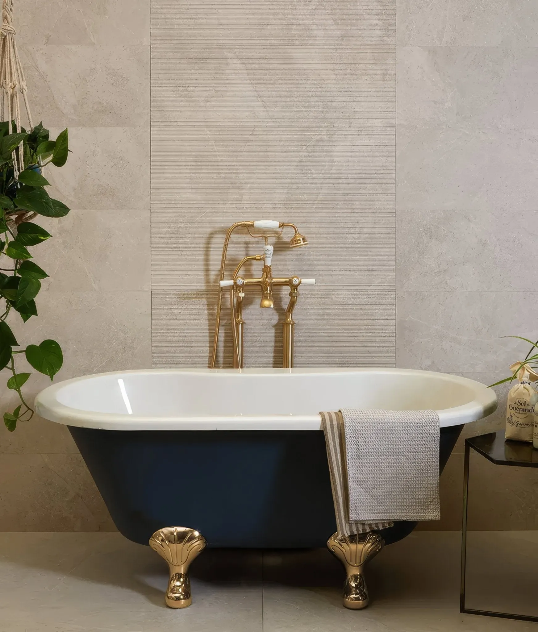 Portare Riverside Wall Ceramic Linear Perla