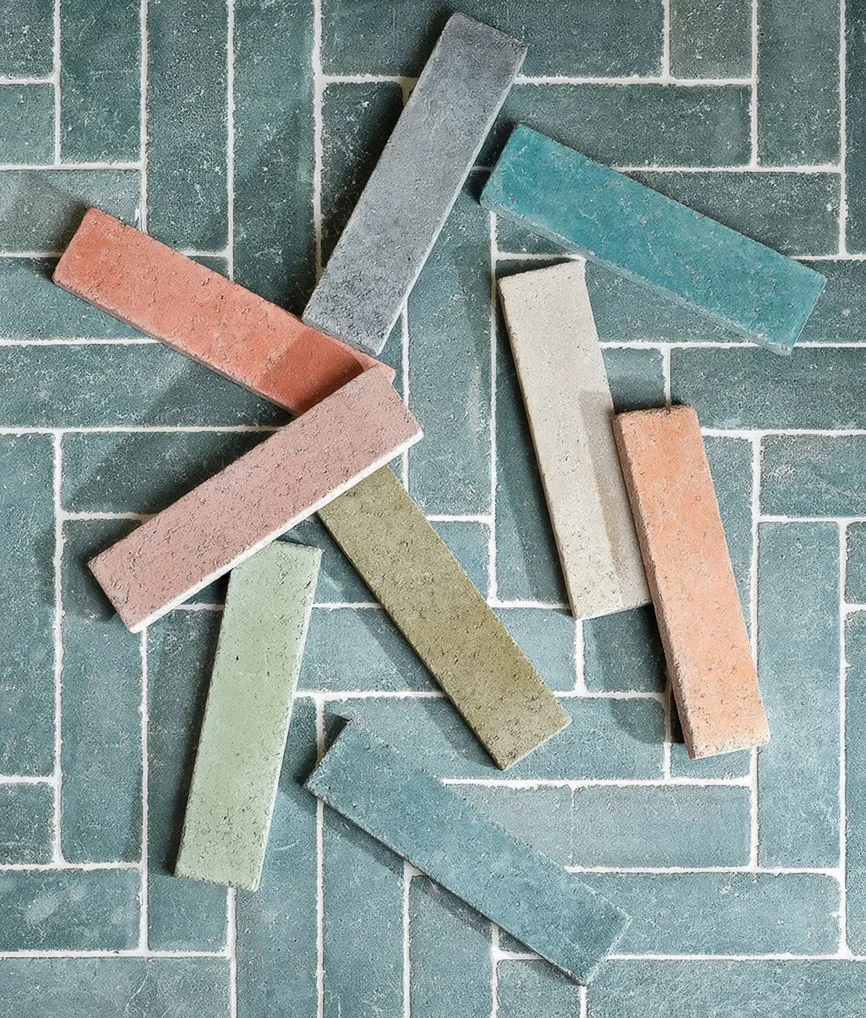 Reform Composite Stone Tumbled Nero