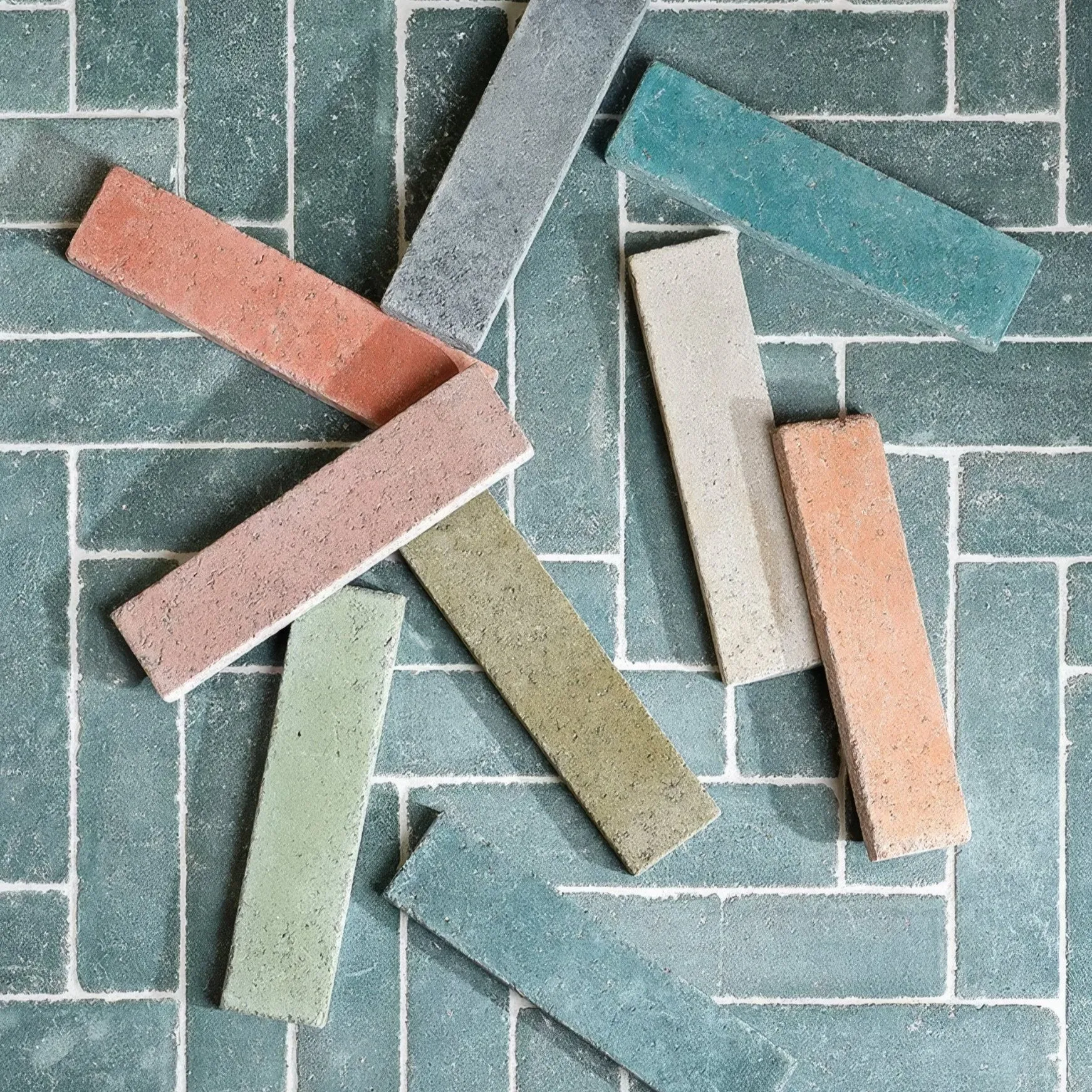 Reform Composite Stone Tumbled Rosso