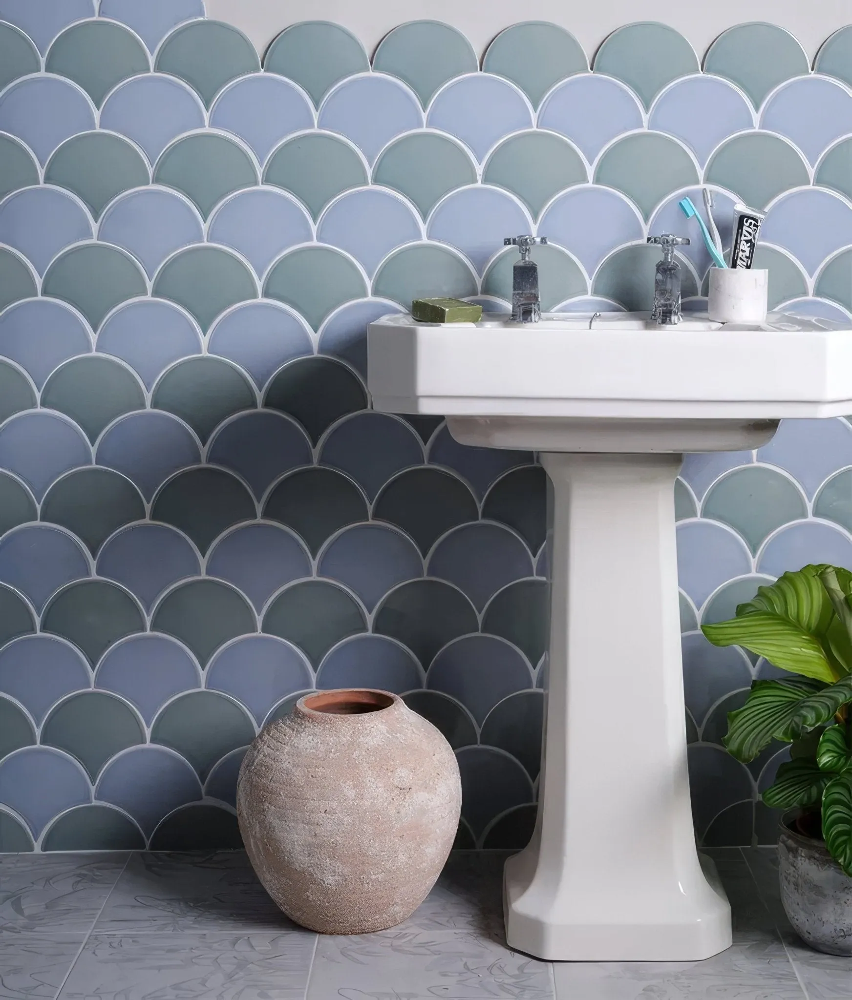 Riverlands Scales Ceramic Heron