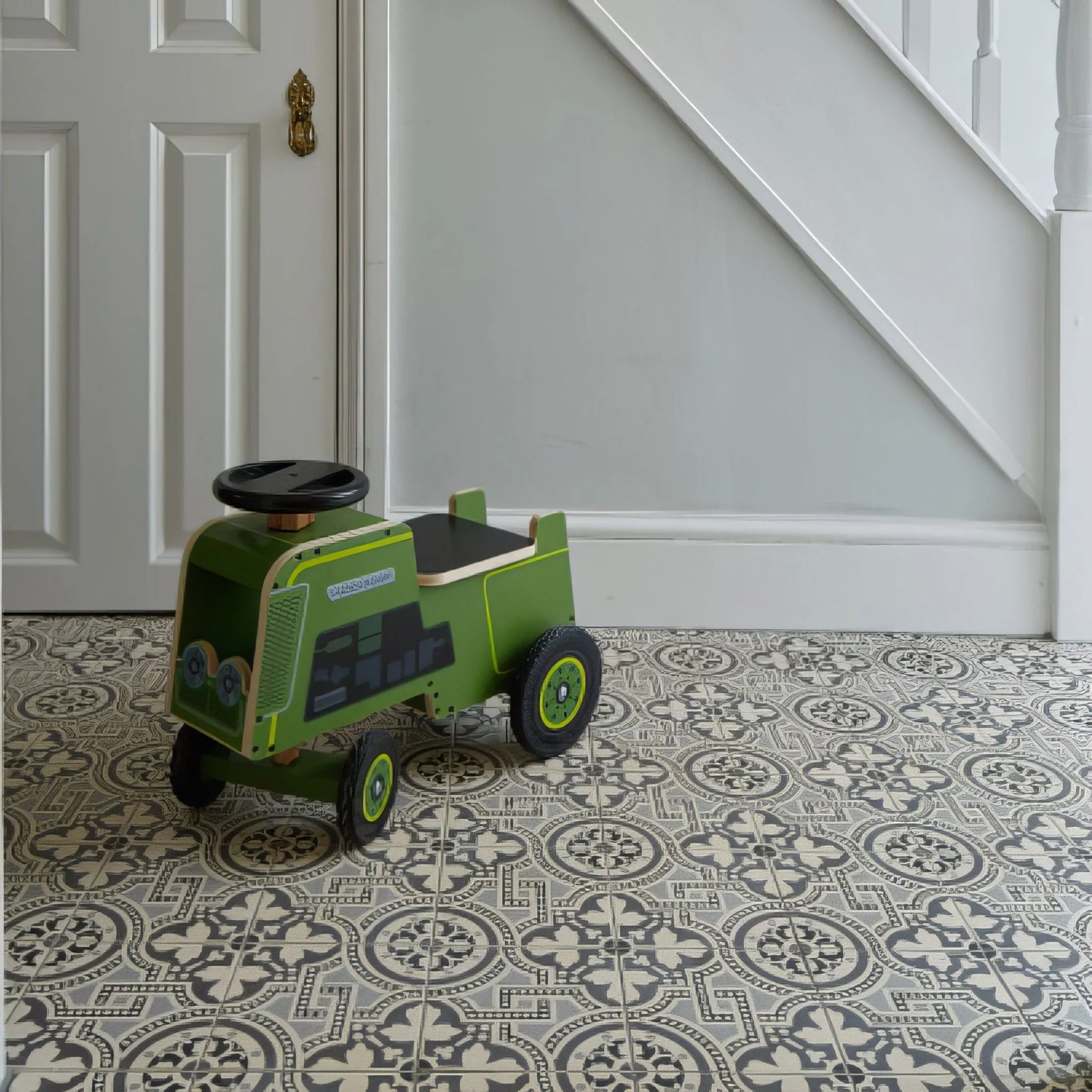 Salisbury Black on Dover White