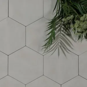 Shadow White Porcelain Field