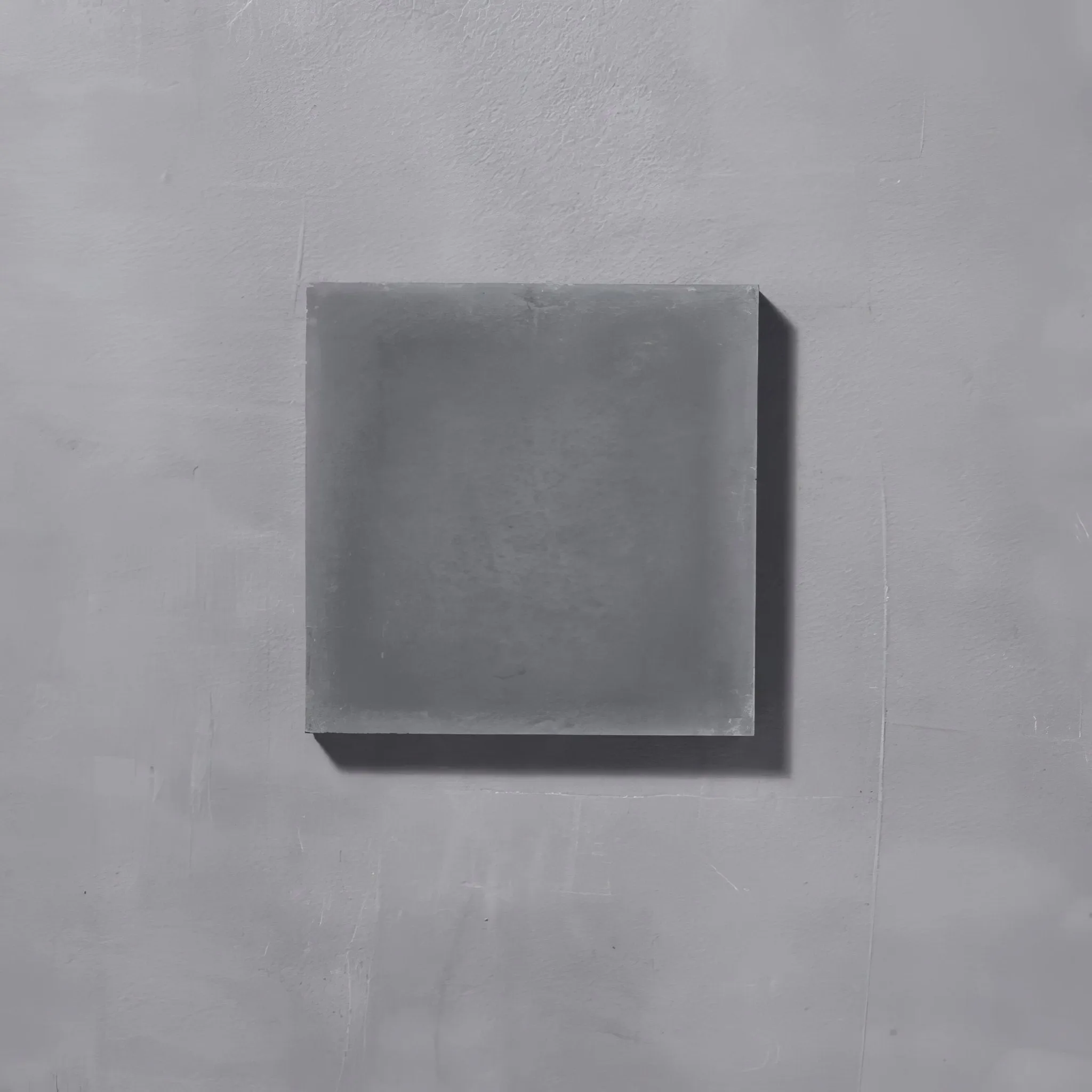 Small Old Iron Tile