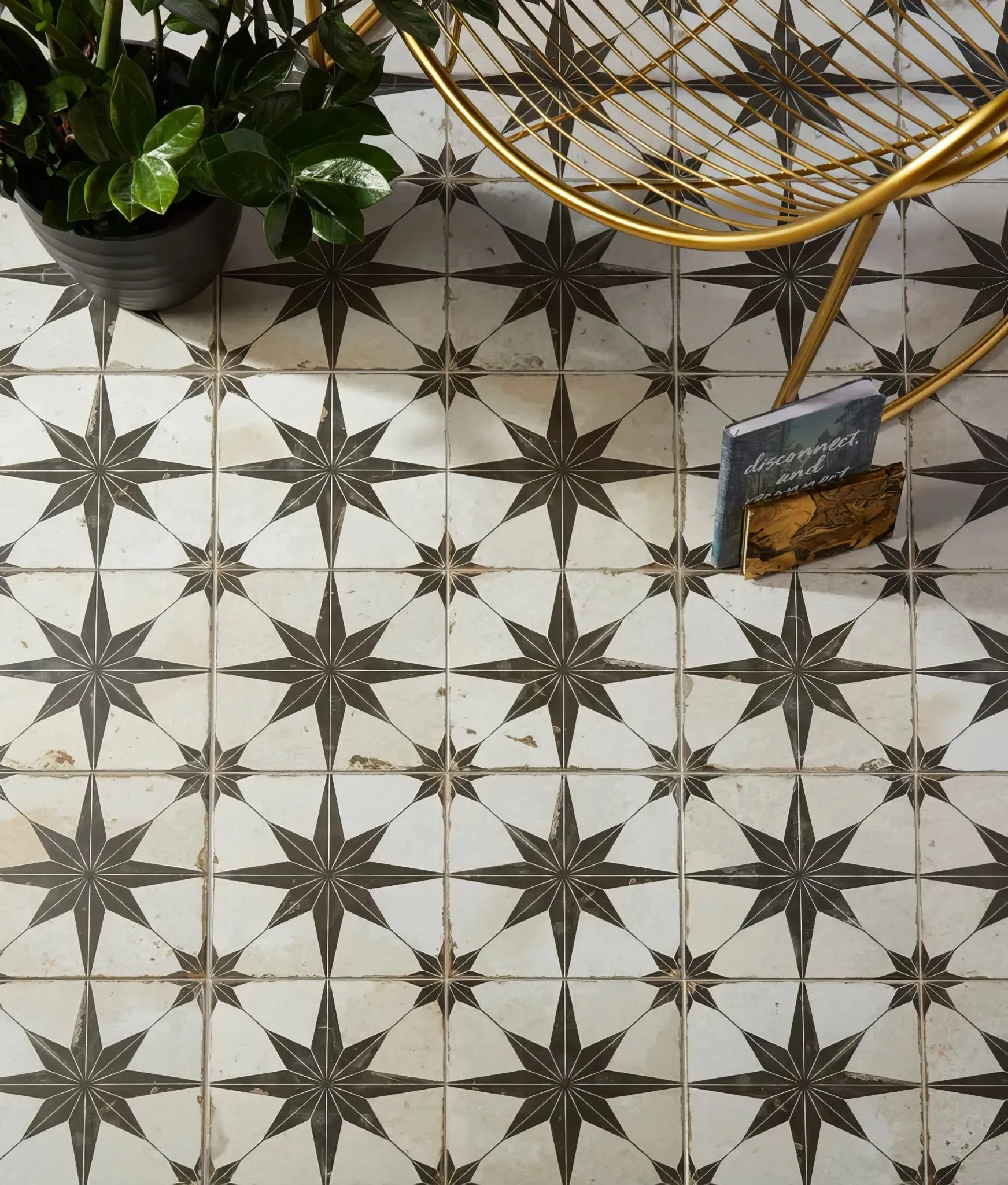 Spitalfields Ceramic Retro Star Black