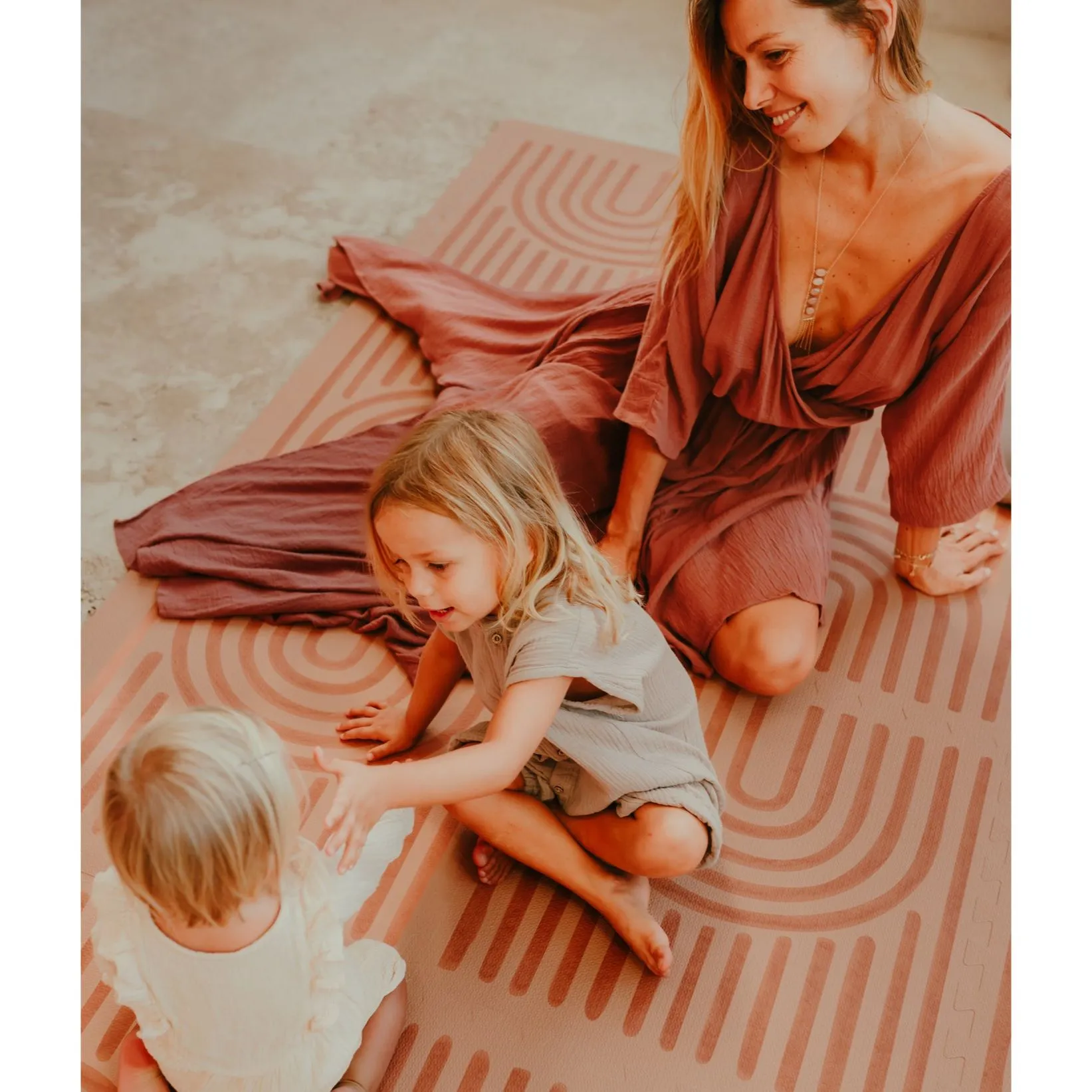 Toddlekind Prettier Puzzle Playmat Linear Camel 120x180cm - 6 Tiles & 12 Edging Borders