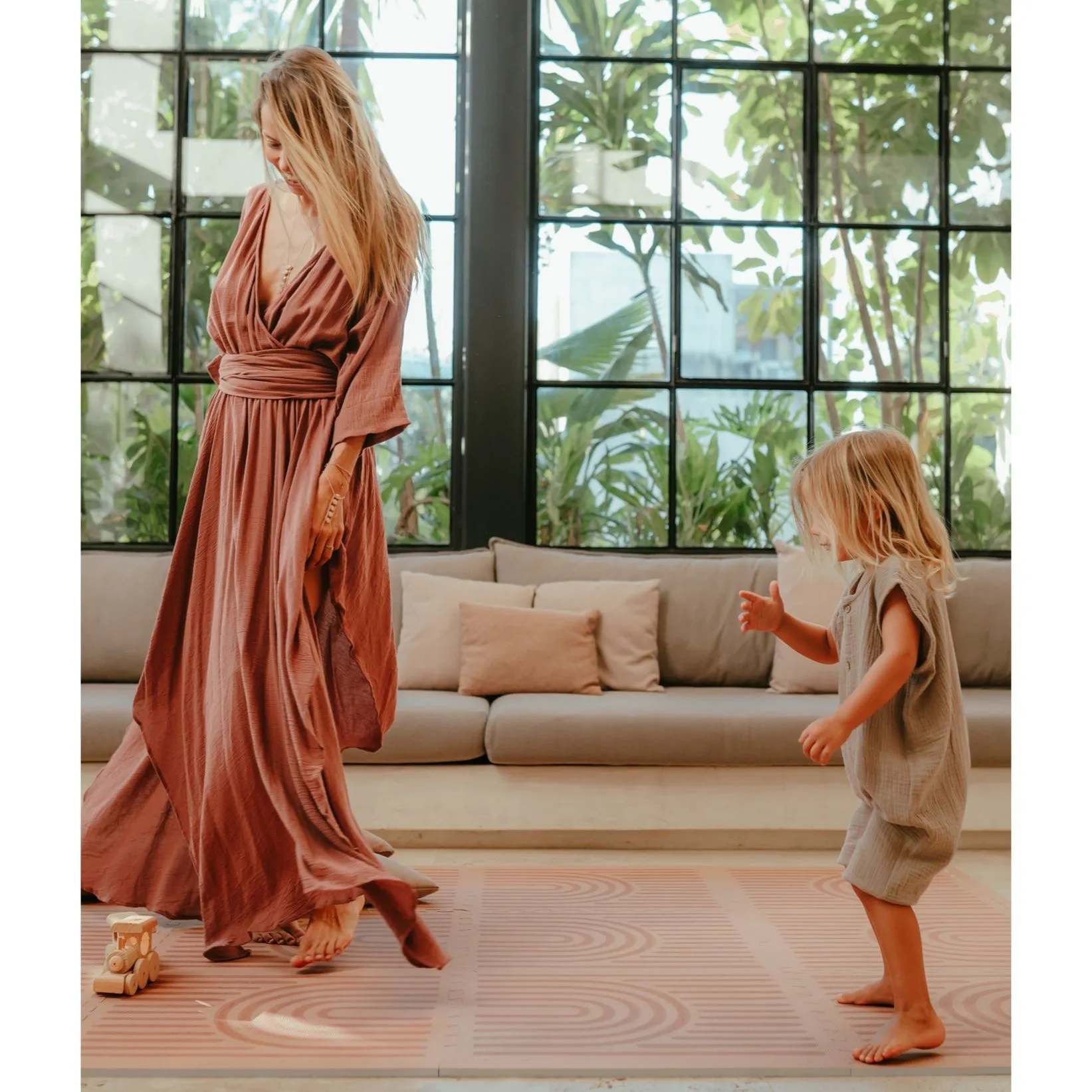 Toddlekind Prettier Puzzle Playmat Linear Camel 120x180cm - 6 Tiles & 12 Edging Borders