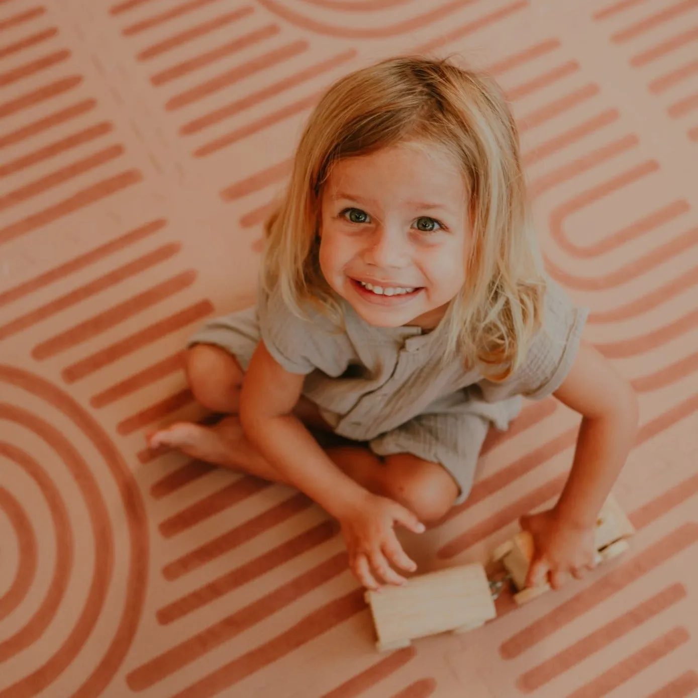 Toddlekind Prettier Puzzle Playmat Linear Camel 120x180cm - 6 Tiles & 12 Edging Borders