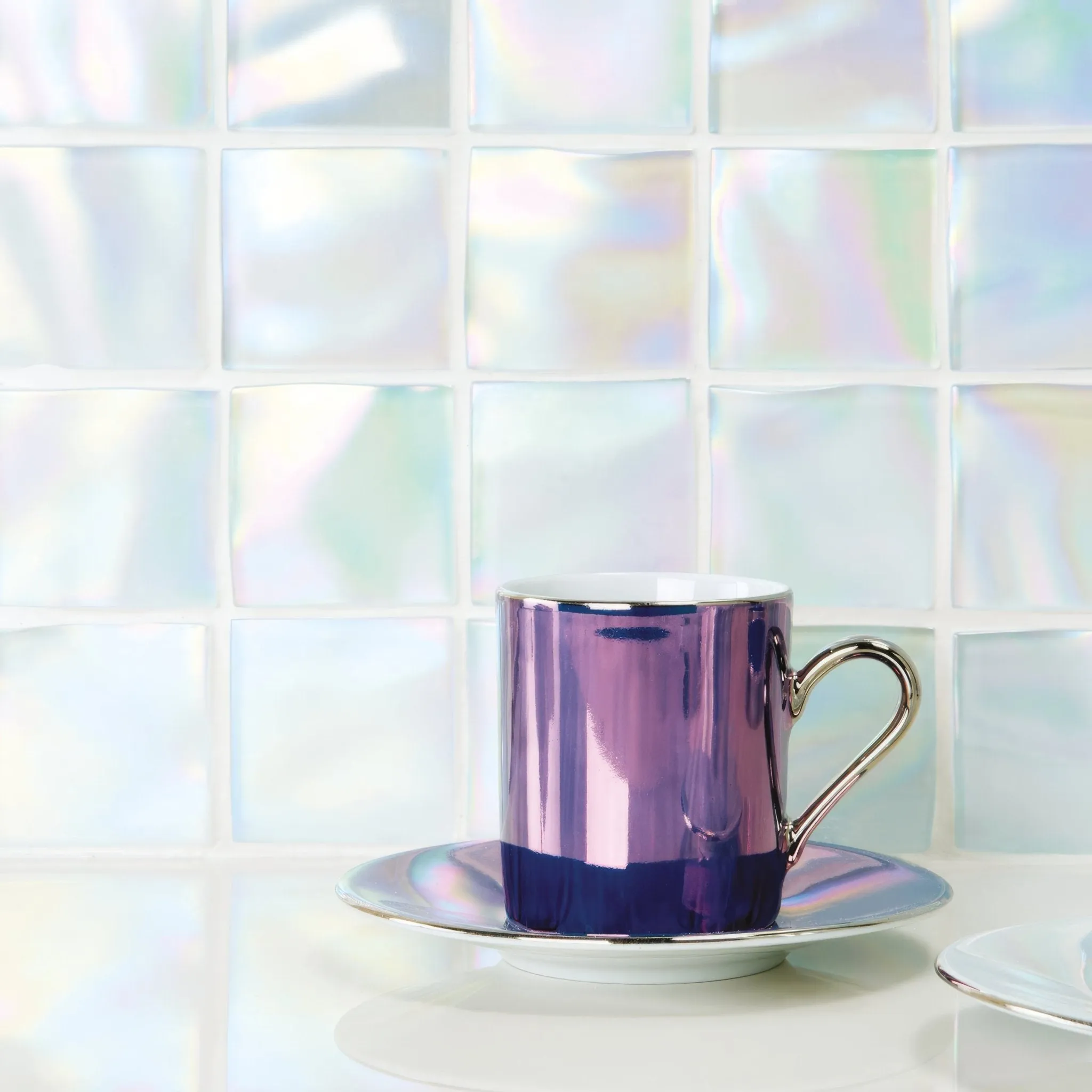 Ultimo Shell Iridescent Mosaic